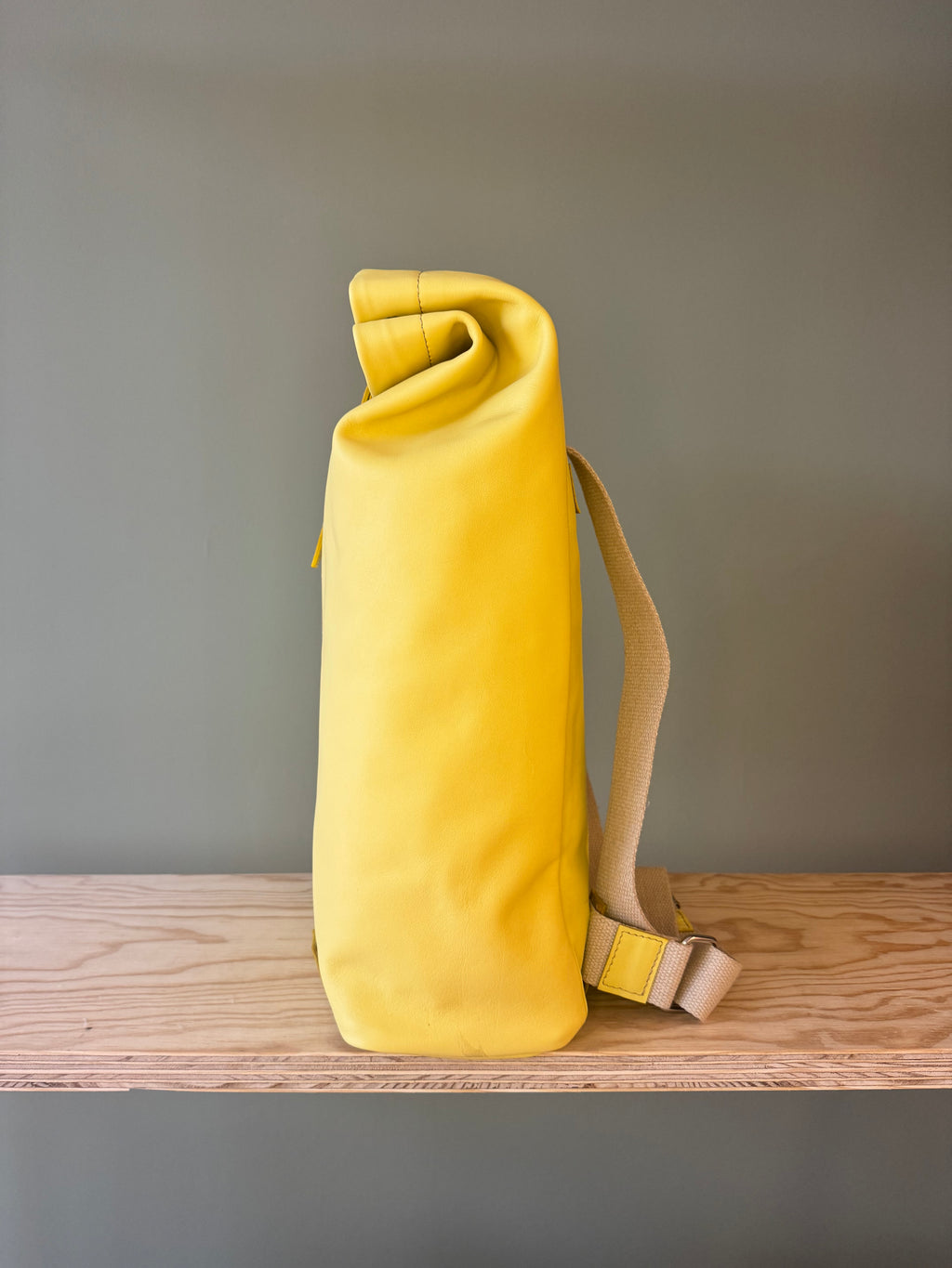 Butter yellow