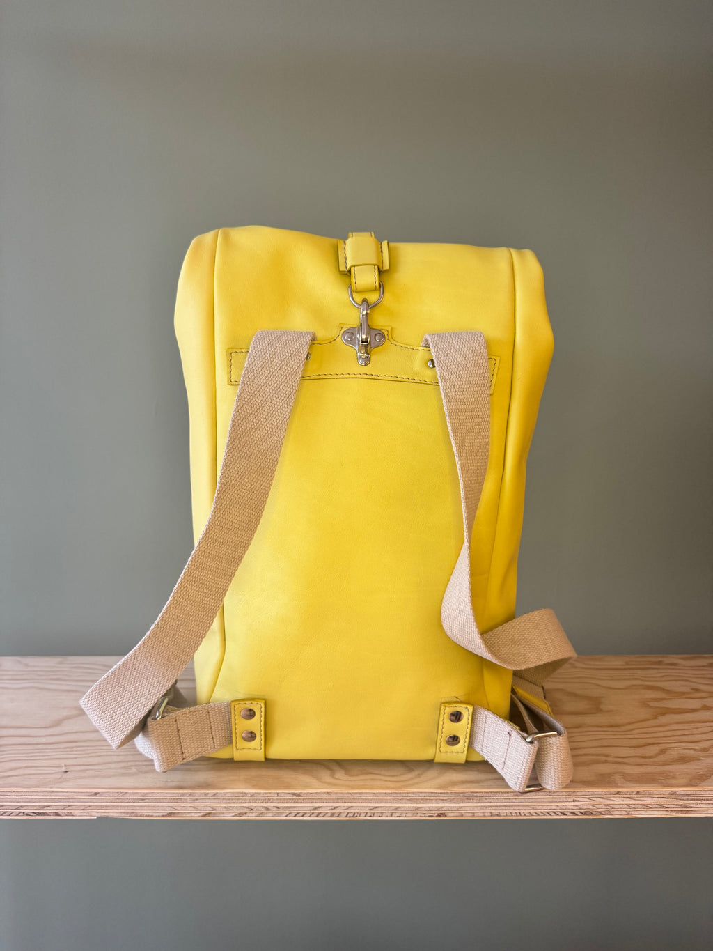 Butter yellow