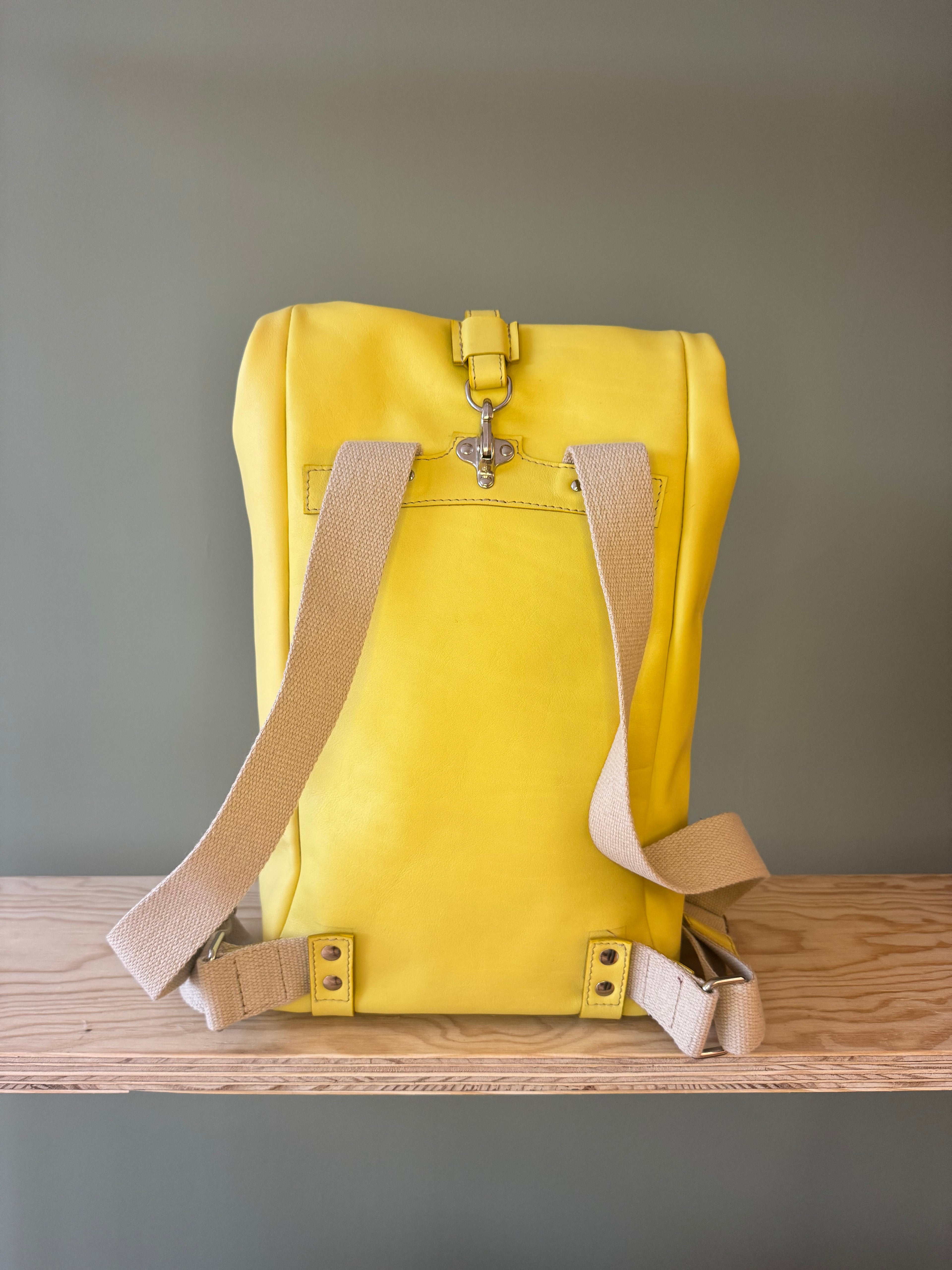 Butter yellow