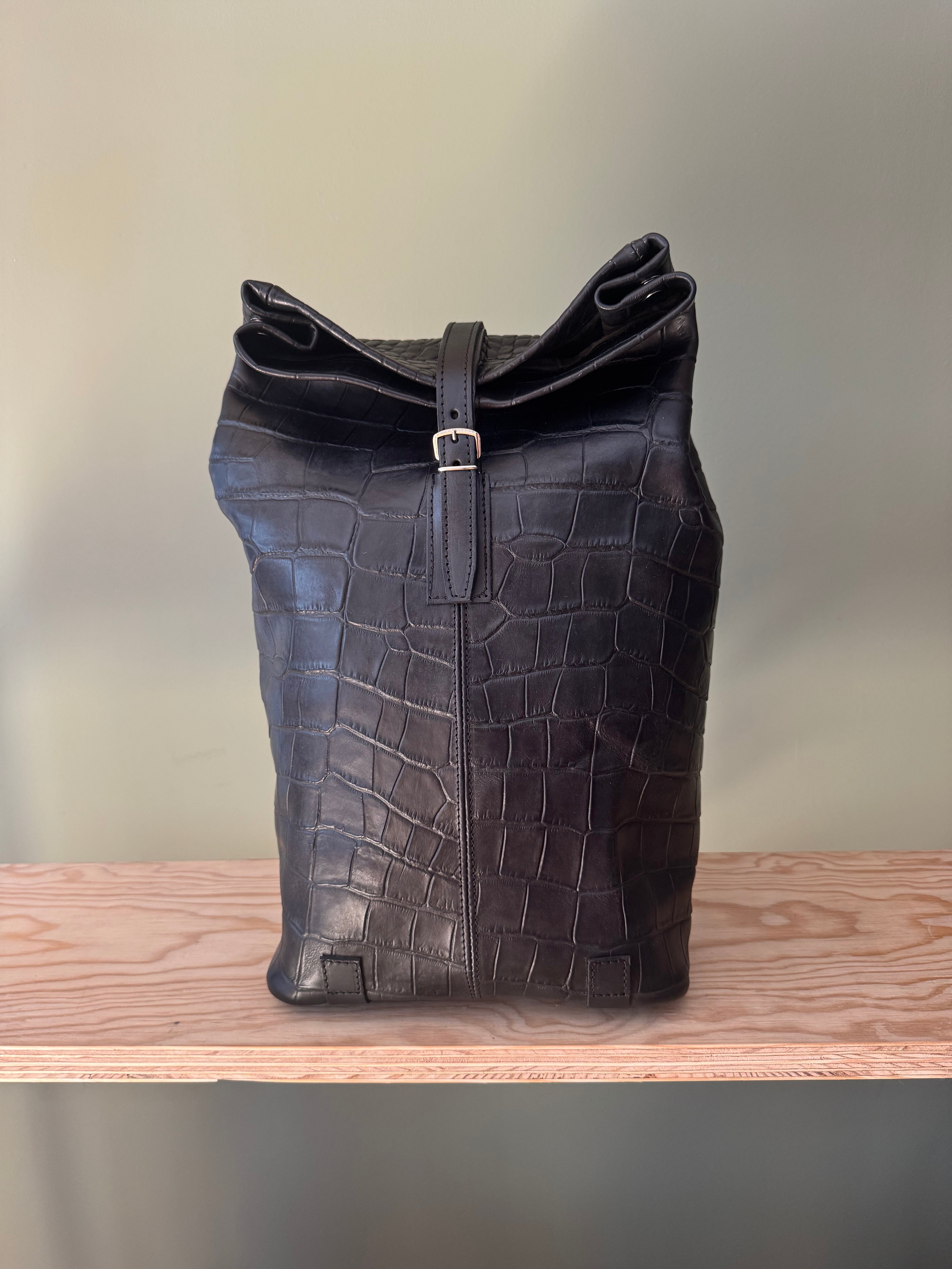 Black croc