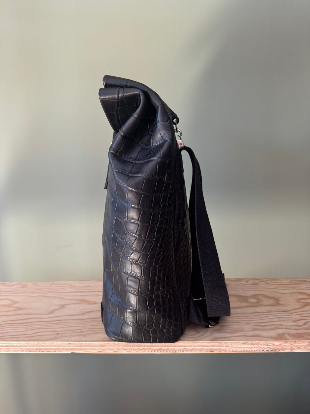 Black croc